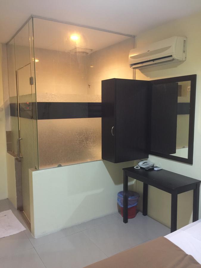 Rafayeh Hotel Seremban Kültér fotó